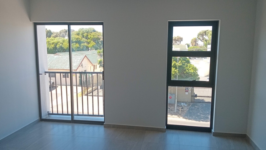1 Bedroom Property for Sale in Table View Western Cape